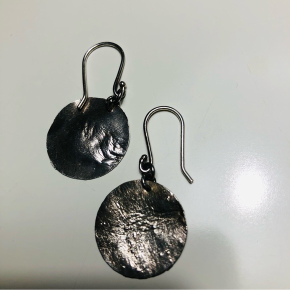 Elegant Silver Dangle Earrings - Picture 2 of 3